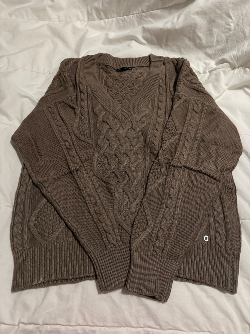 Guess Classic Cable Knit V-Neck Sweater - Brown